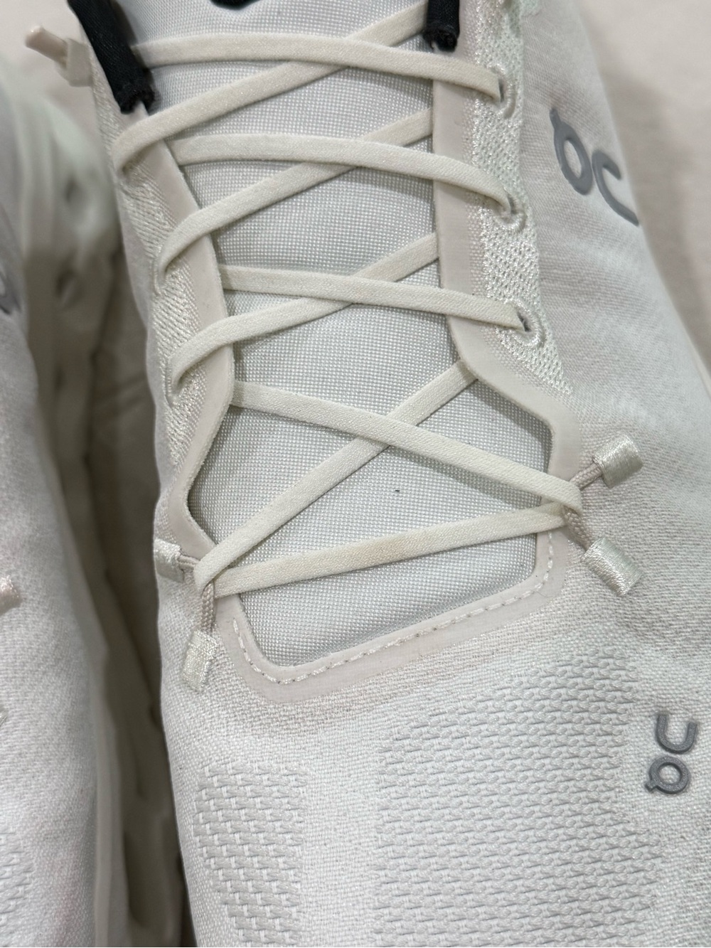 - On Running Cloudtilt Sneaker in Pearl & Ice BT - Picture 8 of 13
